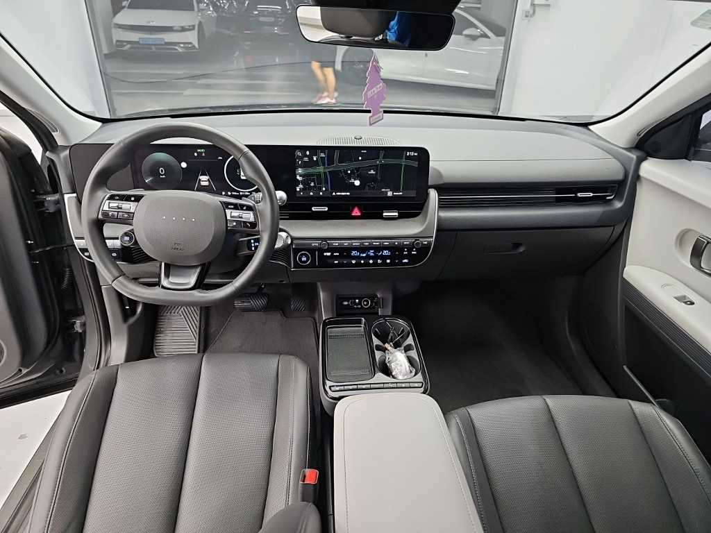 Hyundai Ioniq5 — photo 07