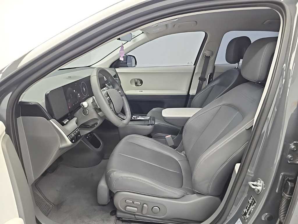 Hyundai Ioniq5 — photo 11