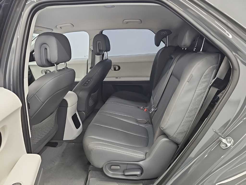 Hyundai Ioniq5 — photo 12