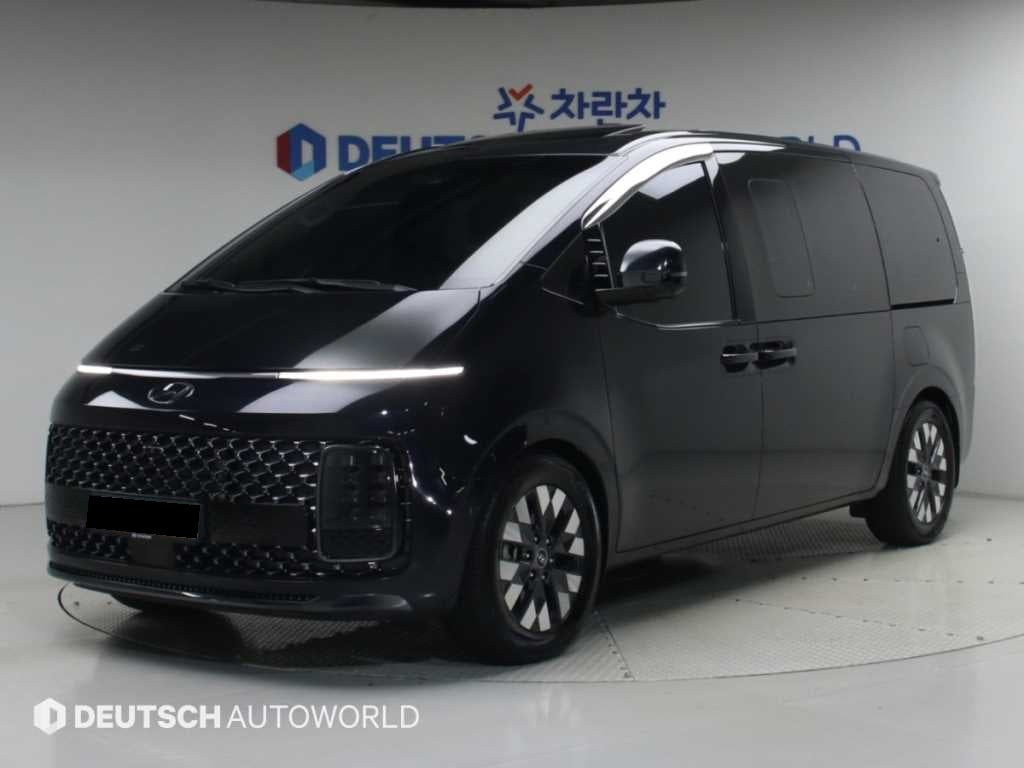 Hyundai Staria — photo 01