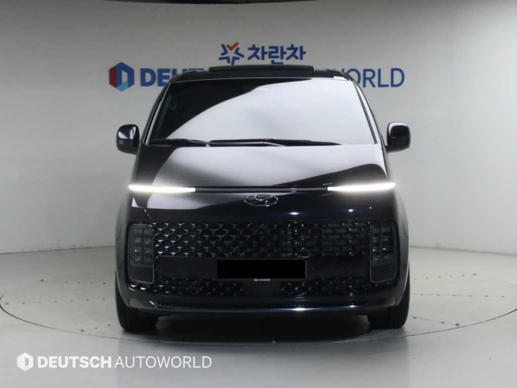 Hyundai Staria — photo 03