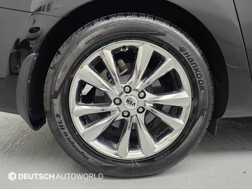 Kia Carnival — photo 06
