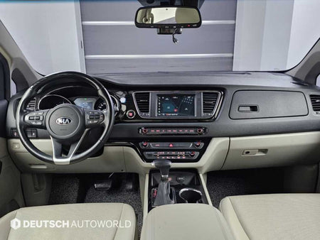 Kia Carnival — photo 08