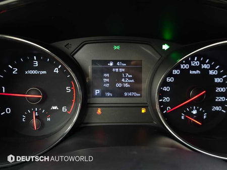 Kia Carnival — photo 09