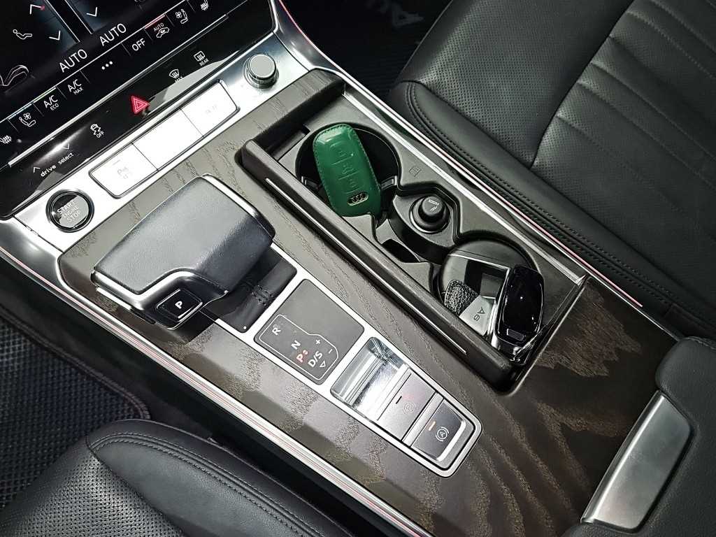 Audi A6 — photo 08