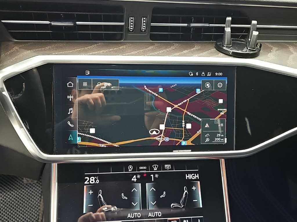 Audi A6 — photo 15