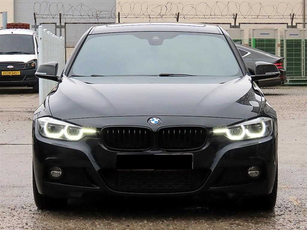 BMW 3-Series — photo 01