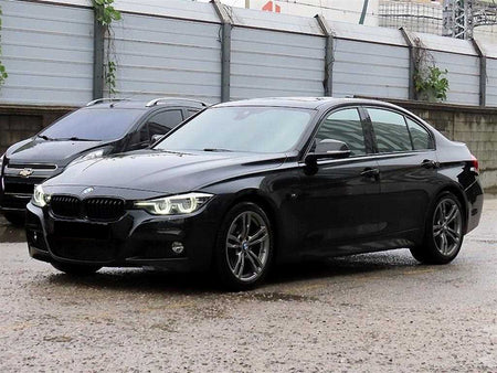 BMW 3-Series — photo 02