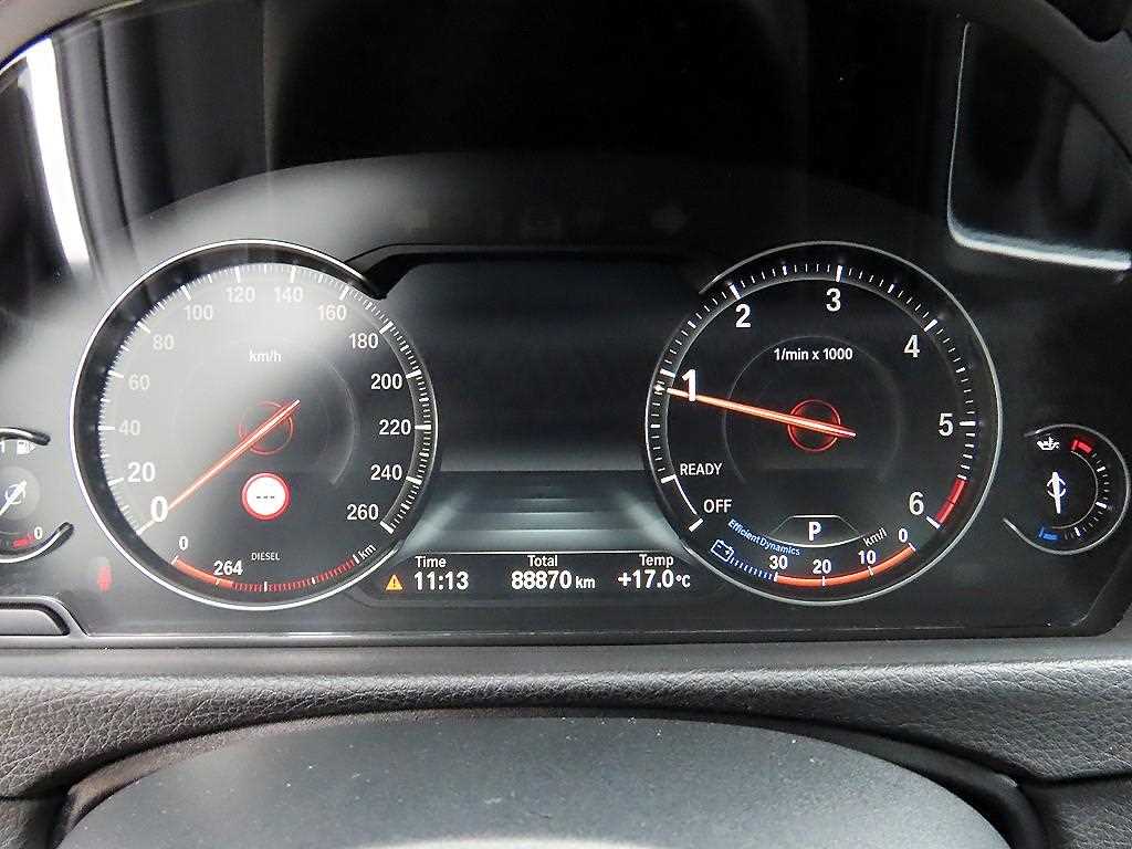 BMW 3-Series — photo 09