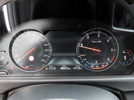 BMW 3-Series — photo 09