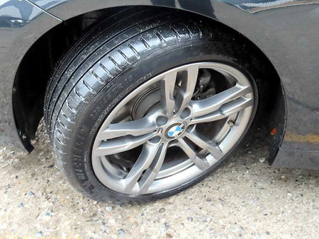 BMW 3-Series — photo 20