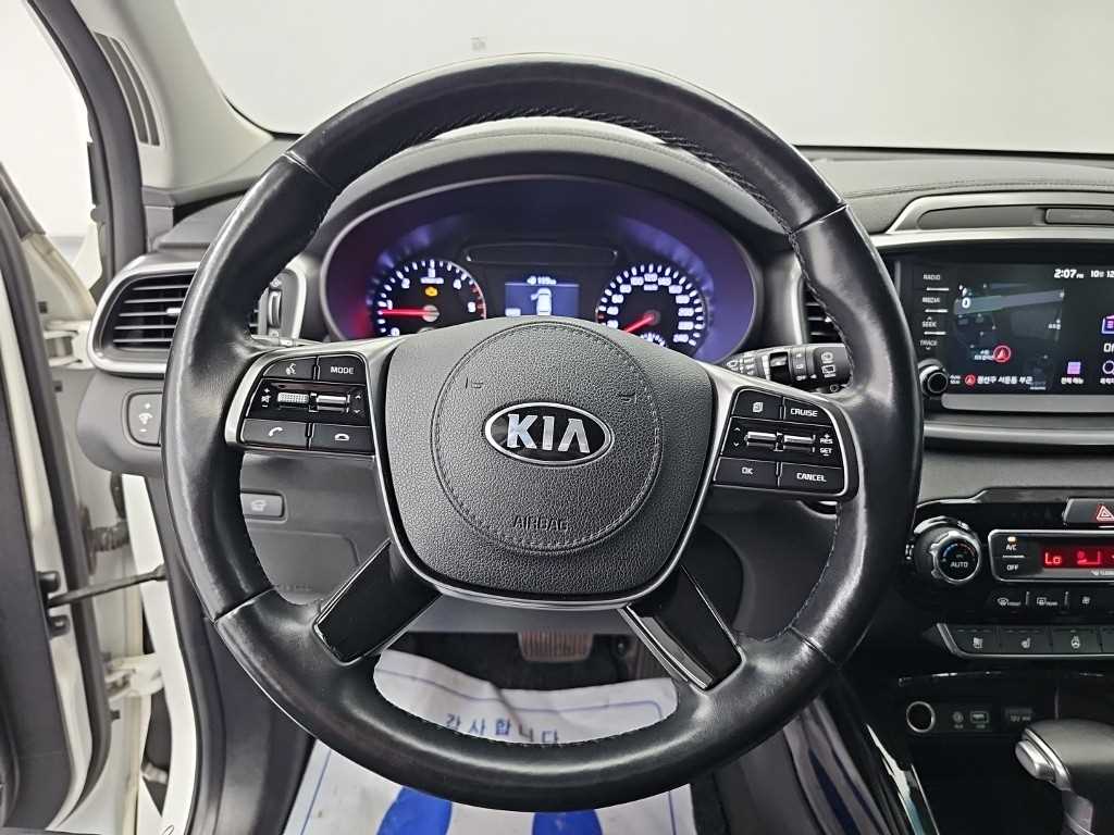 Kia Sorento — photo 09