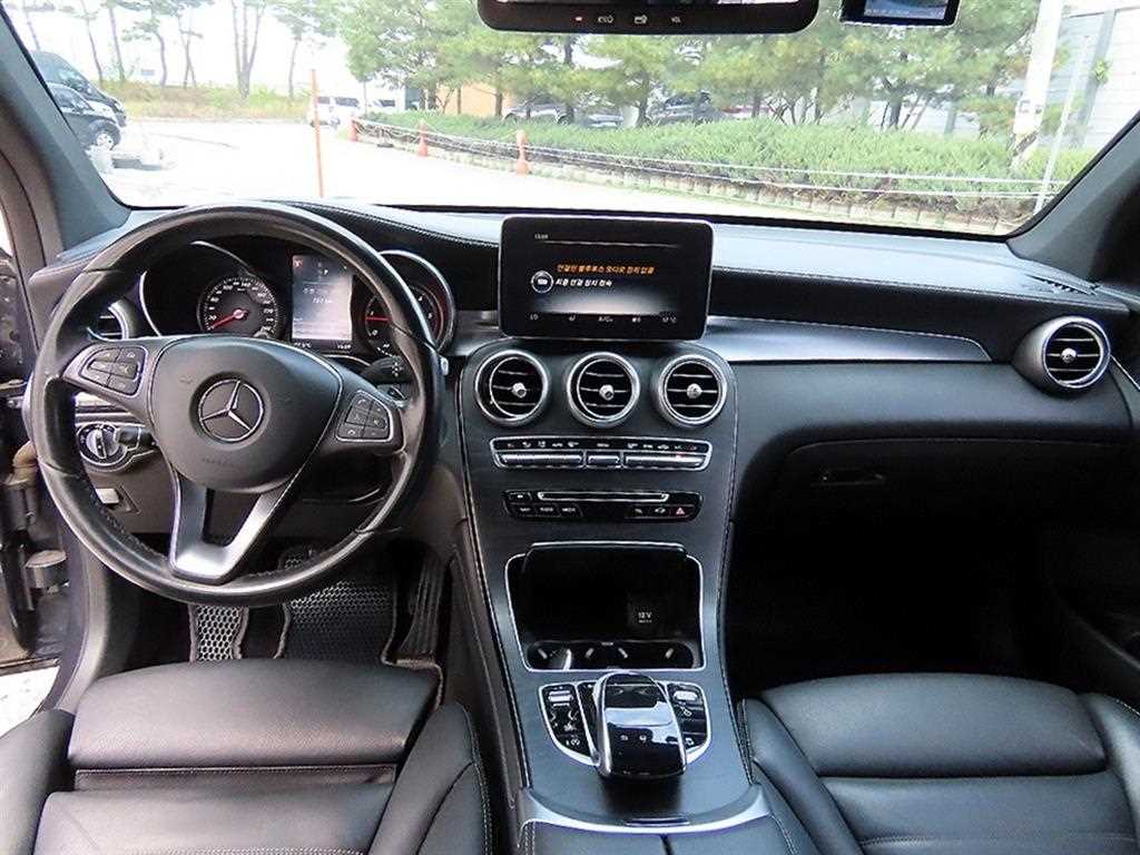 Mercedes-Benz GLC-Class — photo 07