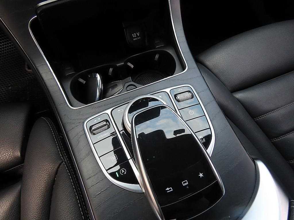 Mercedes-Benz GLC-Class — photo 12