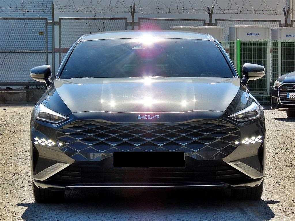 Kia K8 — photo 01