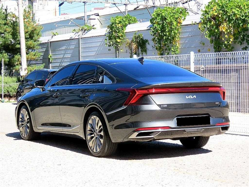 Kia K8 — photo 03