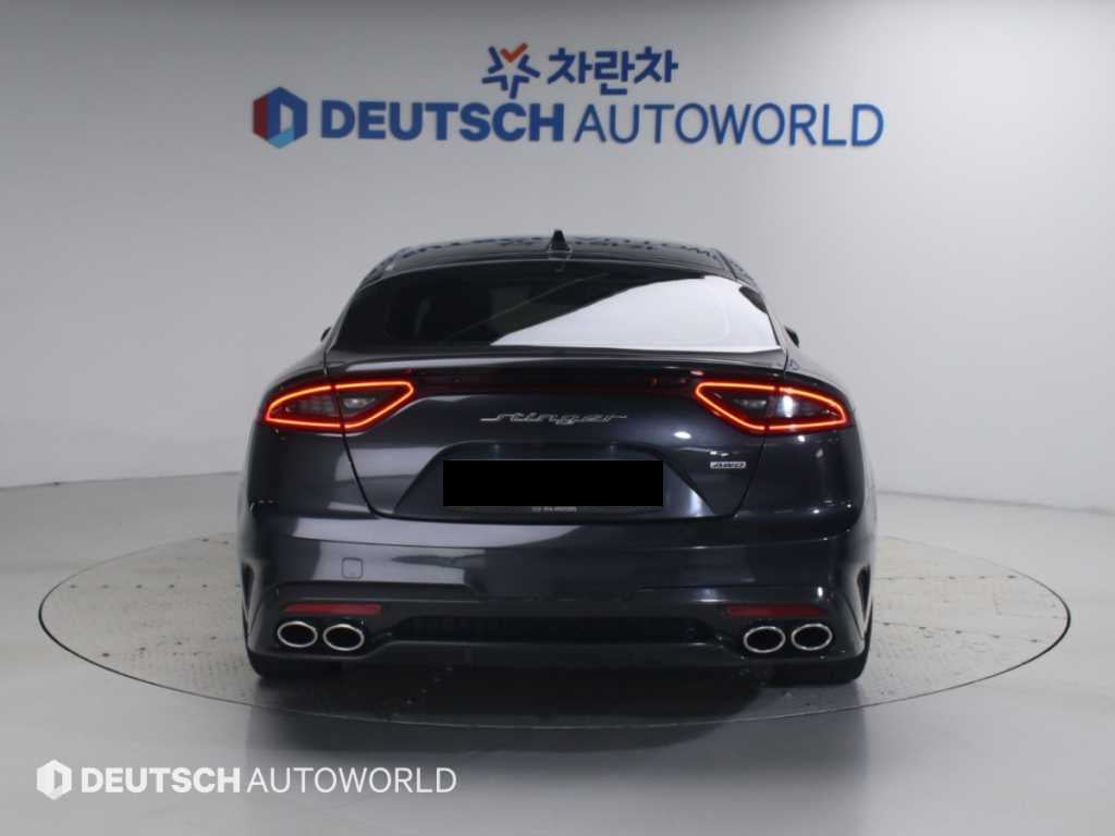 Kia Stinger — photo 04