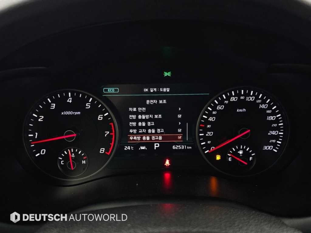 Kia Stinger — photo 08