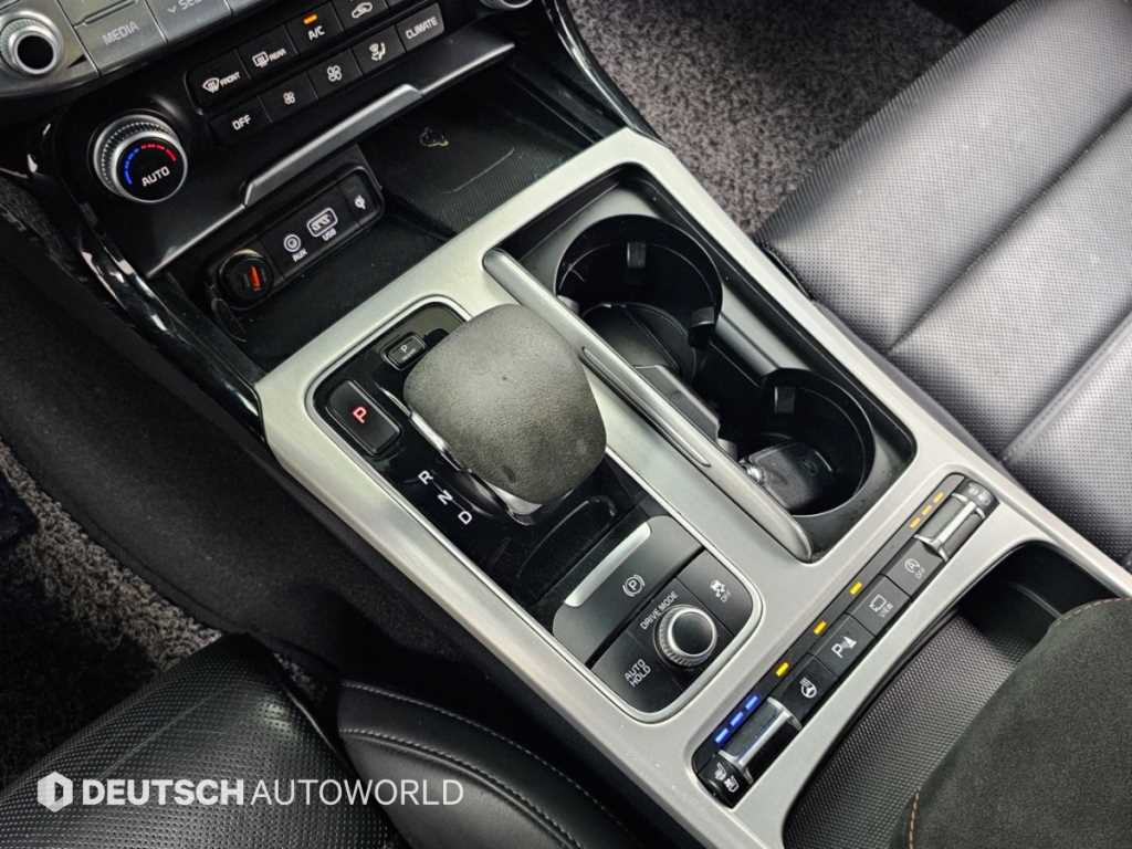 Kia Stinger — photo 09