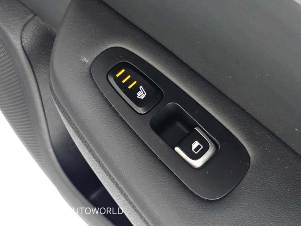 Kia Stinger — photo 16