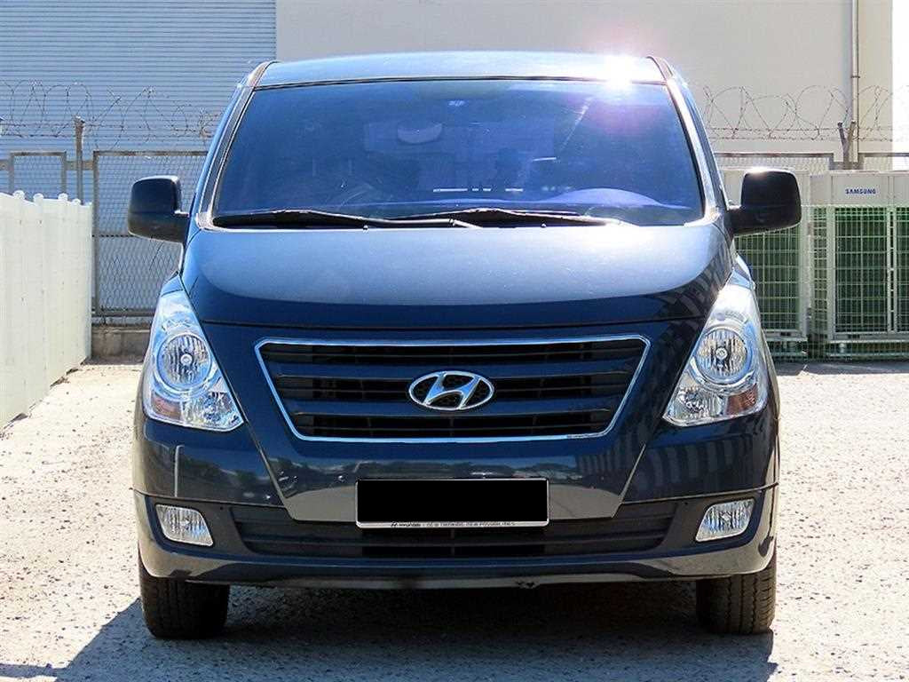 Hyundai Starex — photo 01