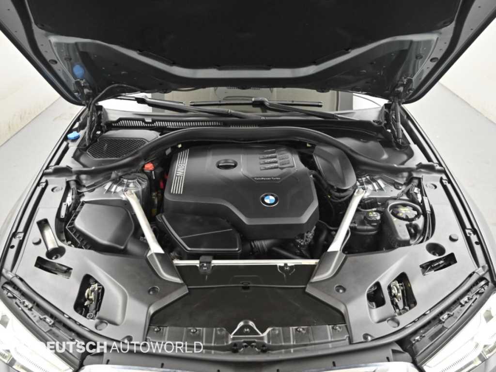 BMW 5-Series — photo 06