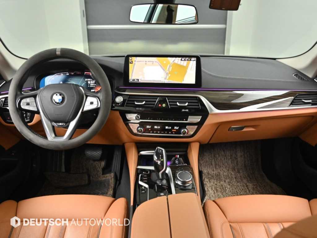 BMW 5-Series — photo 07