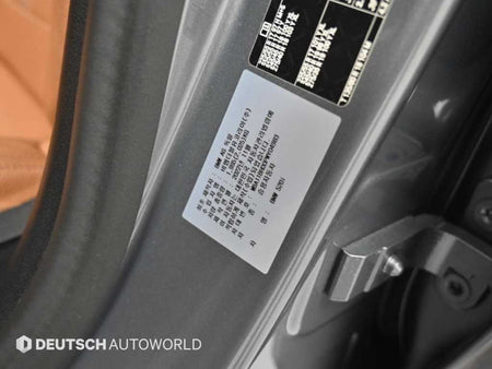 BMW 5-Series — photo 20