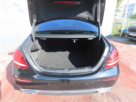 Mercedes-Benz E-Class — photo 05