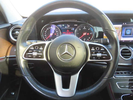 Mercedes-Benz E-Class — photo 11