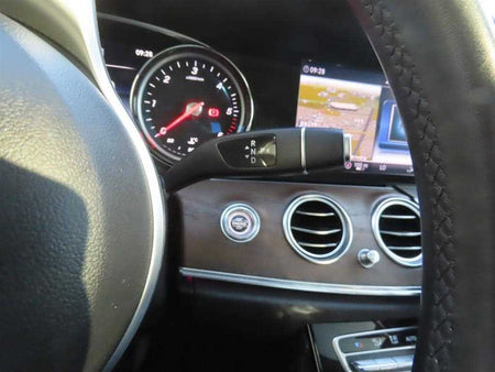 Mercedes-Benz E-Class — photo 16