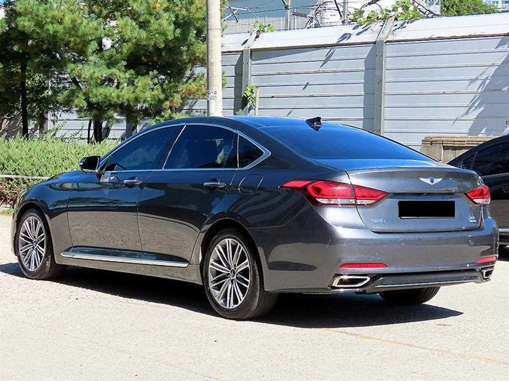 Genesis G80 — photo 03