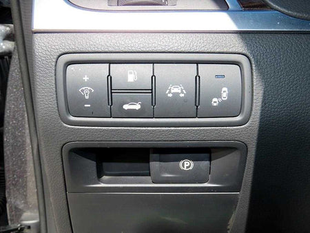 Genesis G80 — photo 12