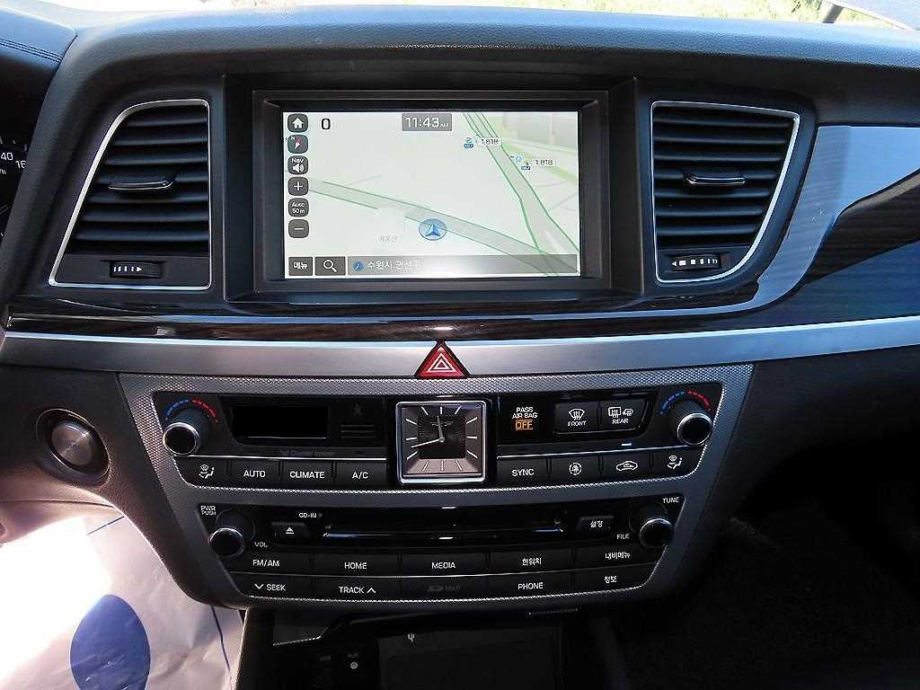 Genesis G80 — photo 13