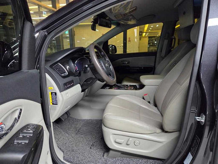 Kia Carnival — photo 07