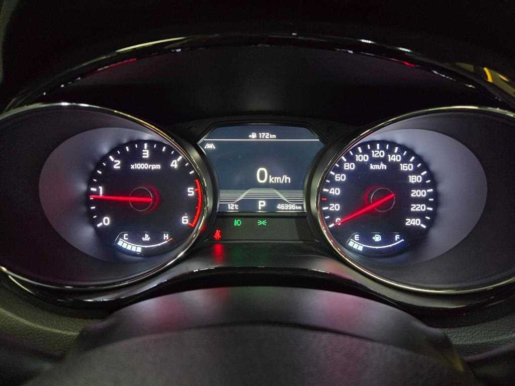 Kia Carnival — photo 11