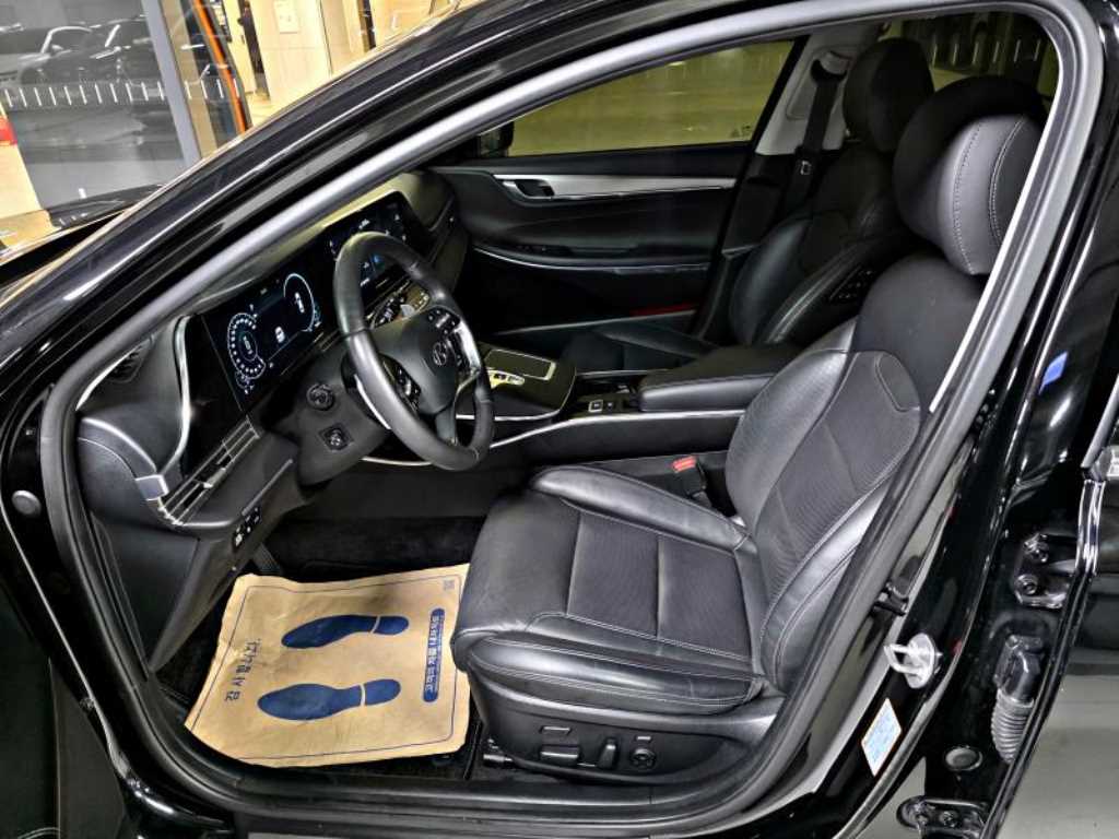 Hyundai Grandeur — photo 08