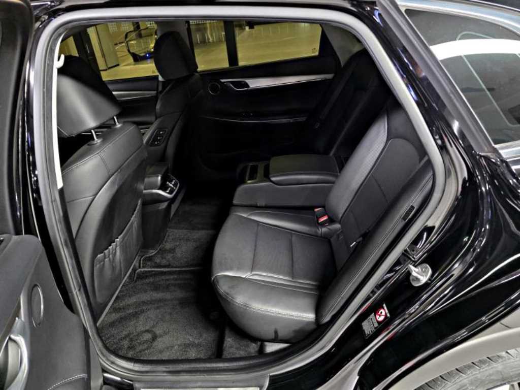 Hyundai Grandeur — photo 09