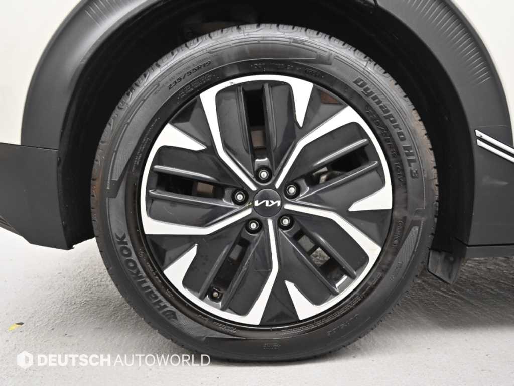 Kia EV6 — photo 05