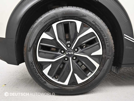 Kia EV6 — photo 05