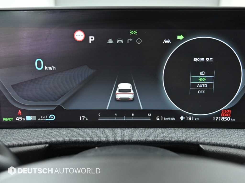 Kia EV6 — photo 08