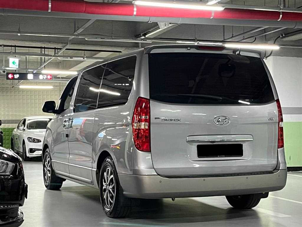 Hyundai Starex — photo 04