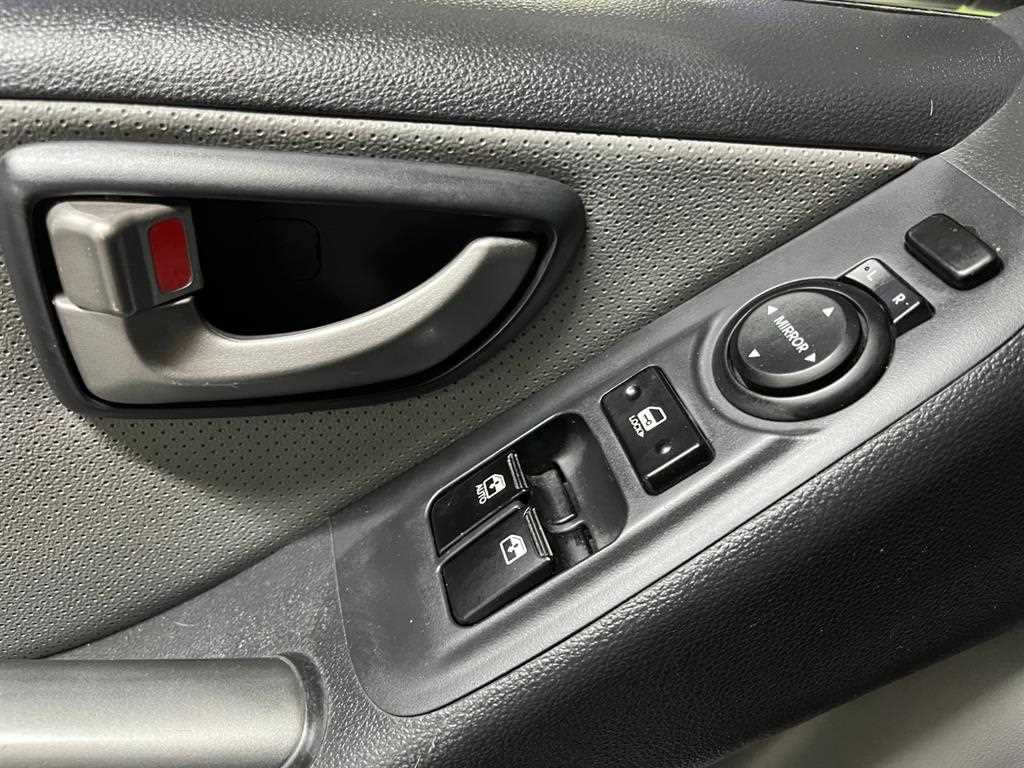 Hyundai Starex — photo 15