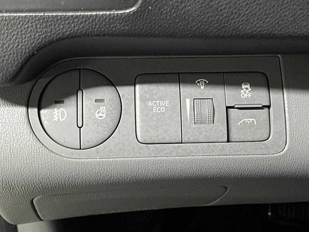 Hyundai Starex — photo 16