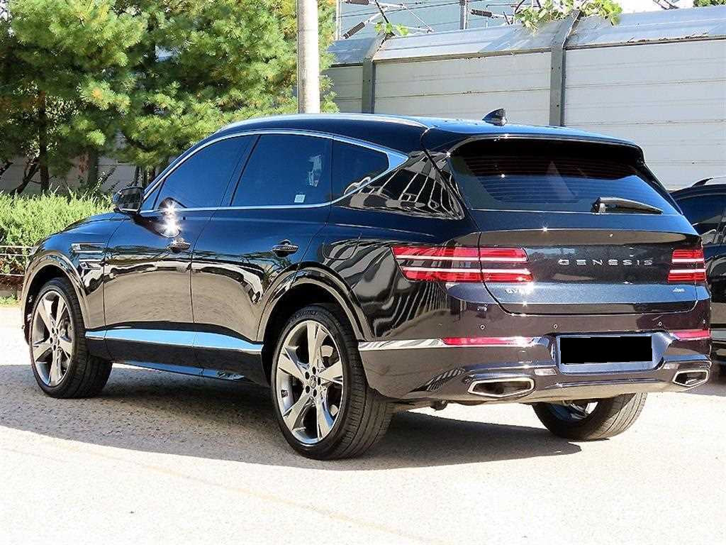 Genesis GV80 — photo 03