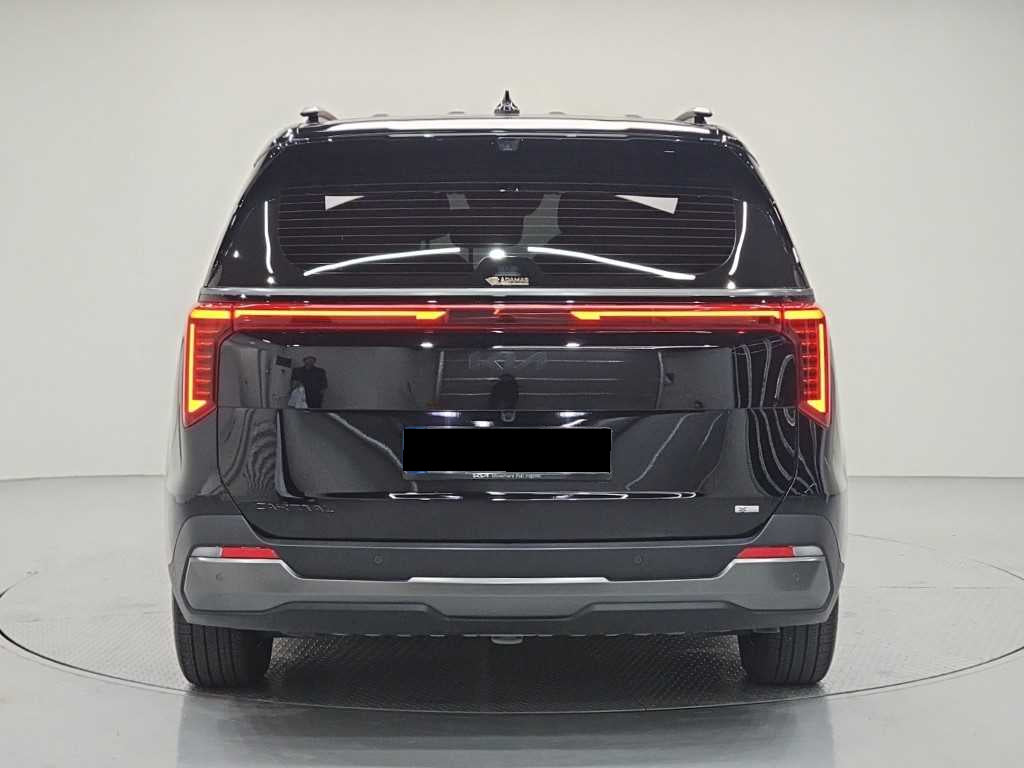 Kia Carnival — photo 03