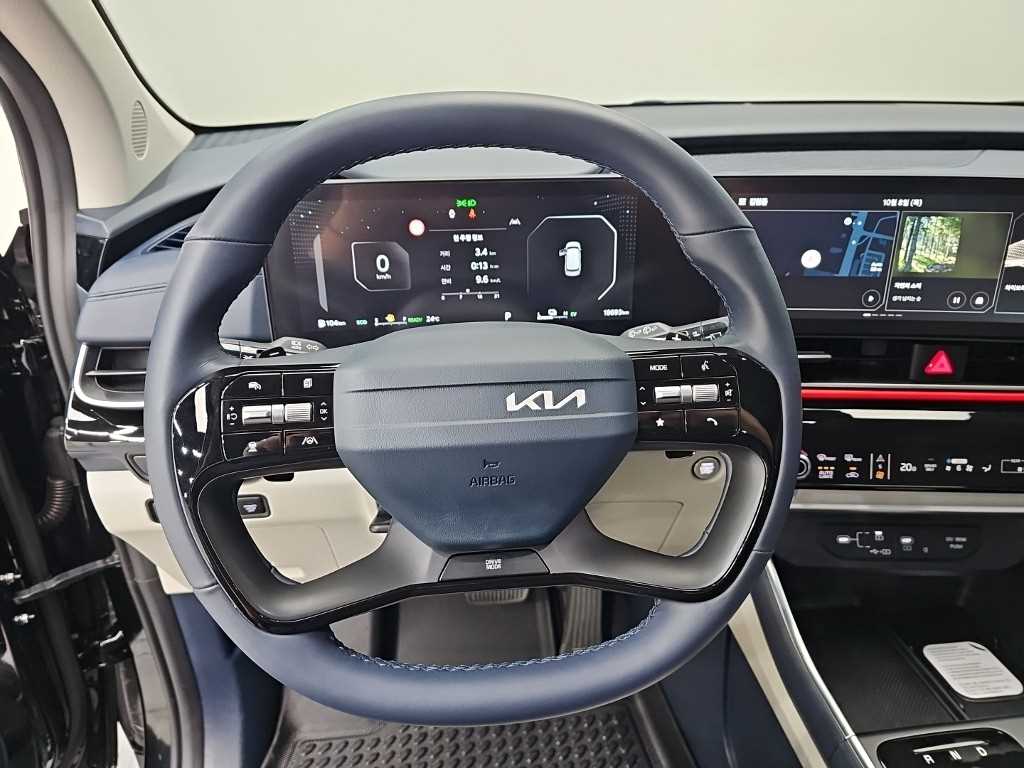 Kia Carnival — photo 09
