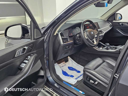 BMW X7 — photo 11