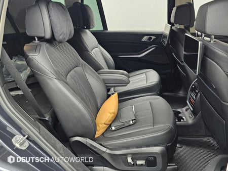 BMW X7 — photo 12