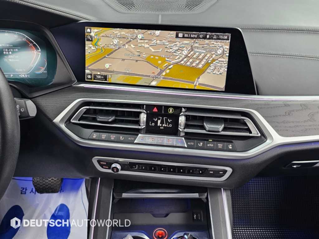 BMW X7 — photo 14